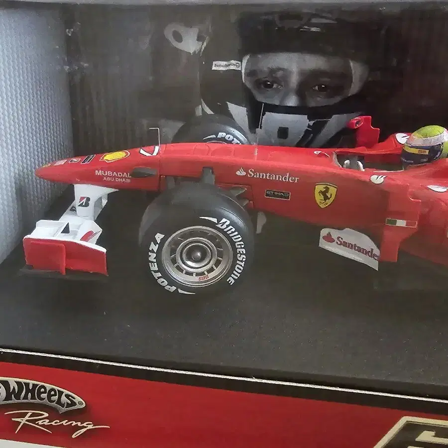 핫 휠 1/18 빅스케일 F1 페라리 F10 F.MASSA . 타미야 반