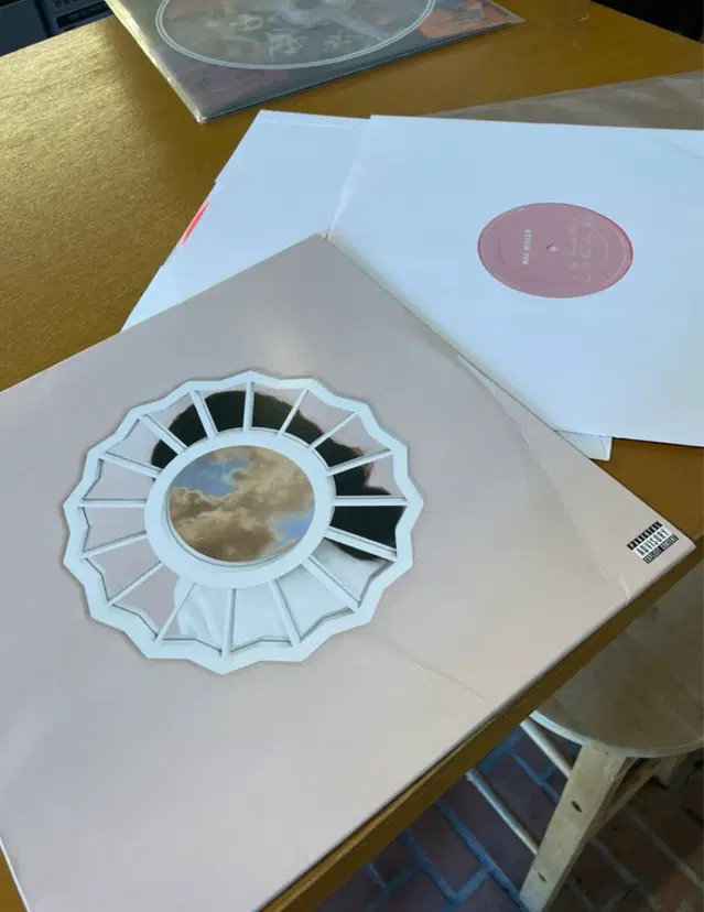 맥밀러 the divine feminine 핑크 LP