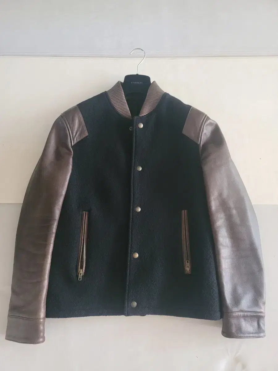 Givenchy jacket 100