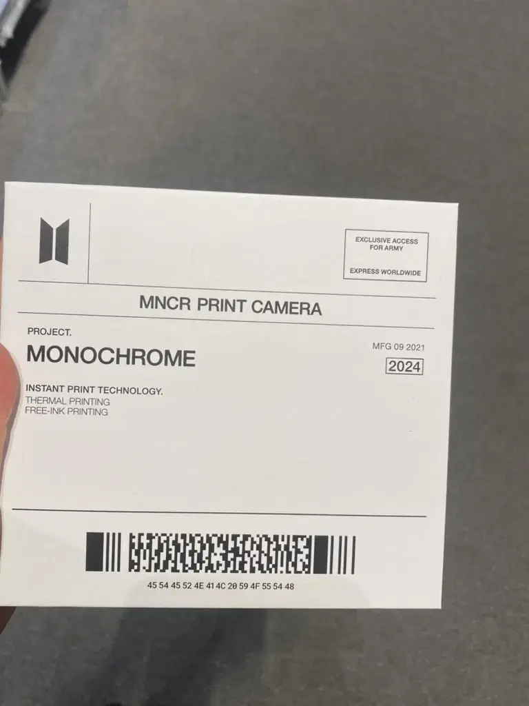 Bangtan BTS Bangkok Monochrome Receipt Camera