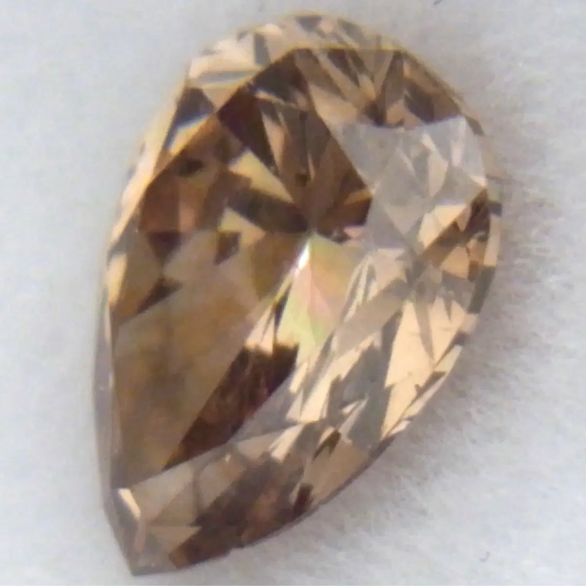 브라운 컬러 계열 SI클래스0.32ct 천연다이아루스