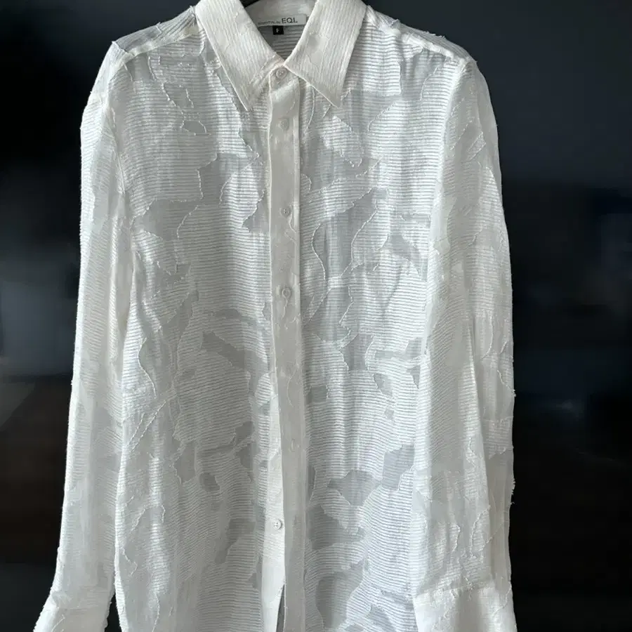 에센셜 바이 이큐엘 / Linen Sheer Shirts