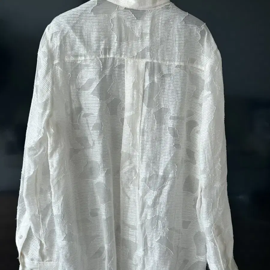 에센셜 바이 이큐엘 / Linen Sheer Shirts