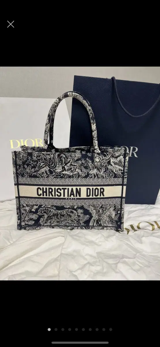 [인보이스 있음] dior book tote 미디엄 사이즈 디올가방