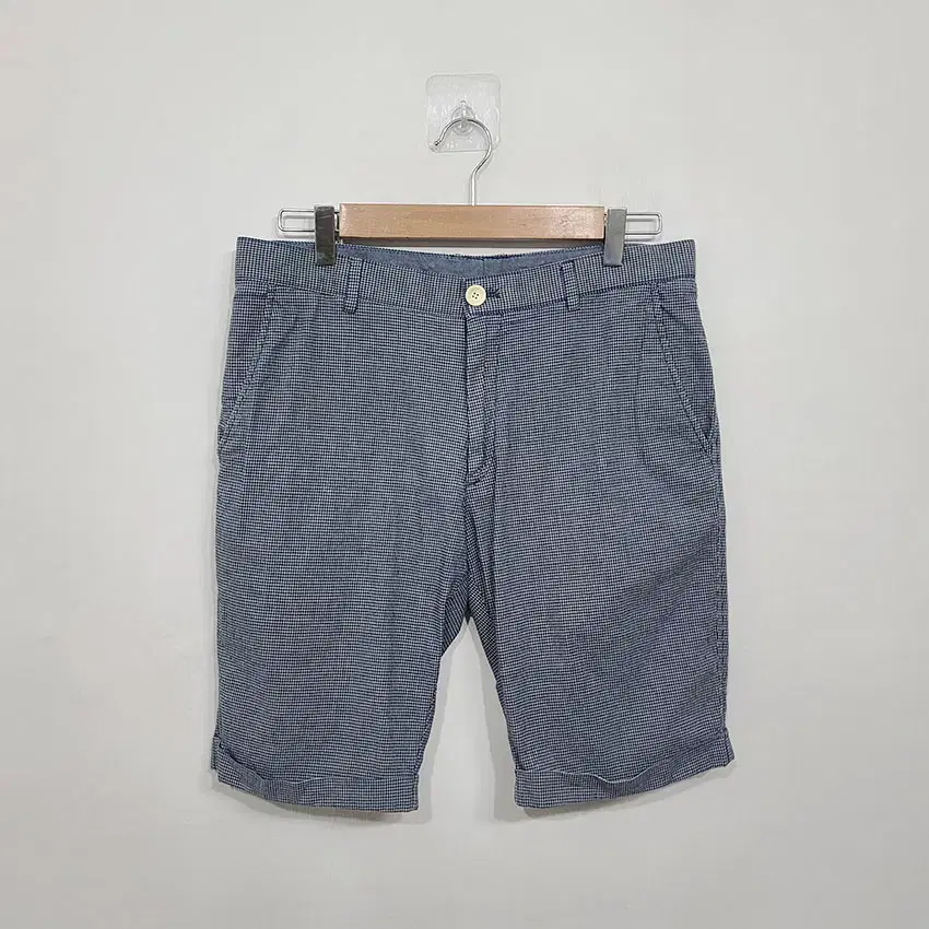 #1 hedges/shorts/size 82/bar428