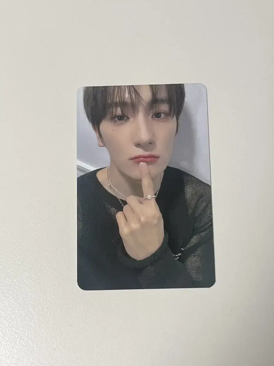 The Boyz hyunjae pop up Bottle Photocard