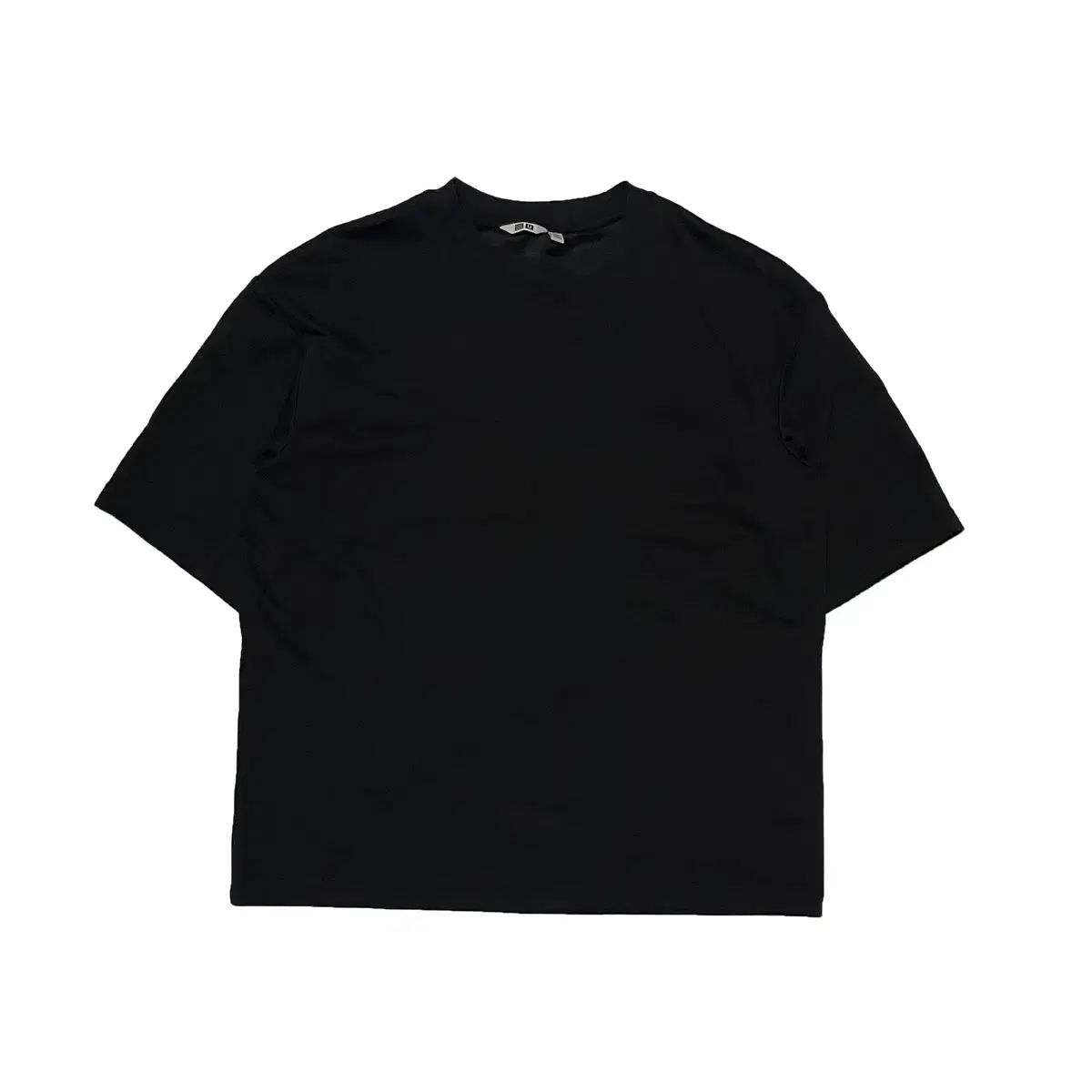 Uniqlo U Aerism Black Short Sleeve Tee