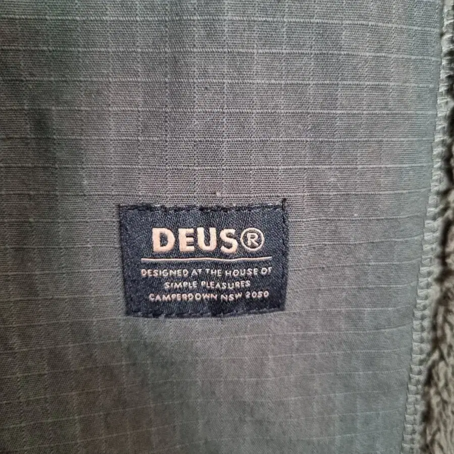 DEUS 플리스자켓