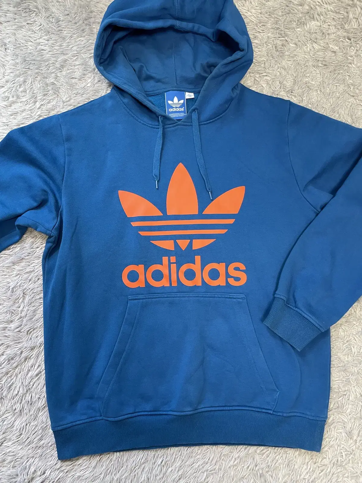 Adidas Hoodie 100