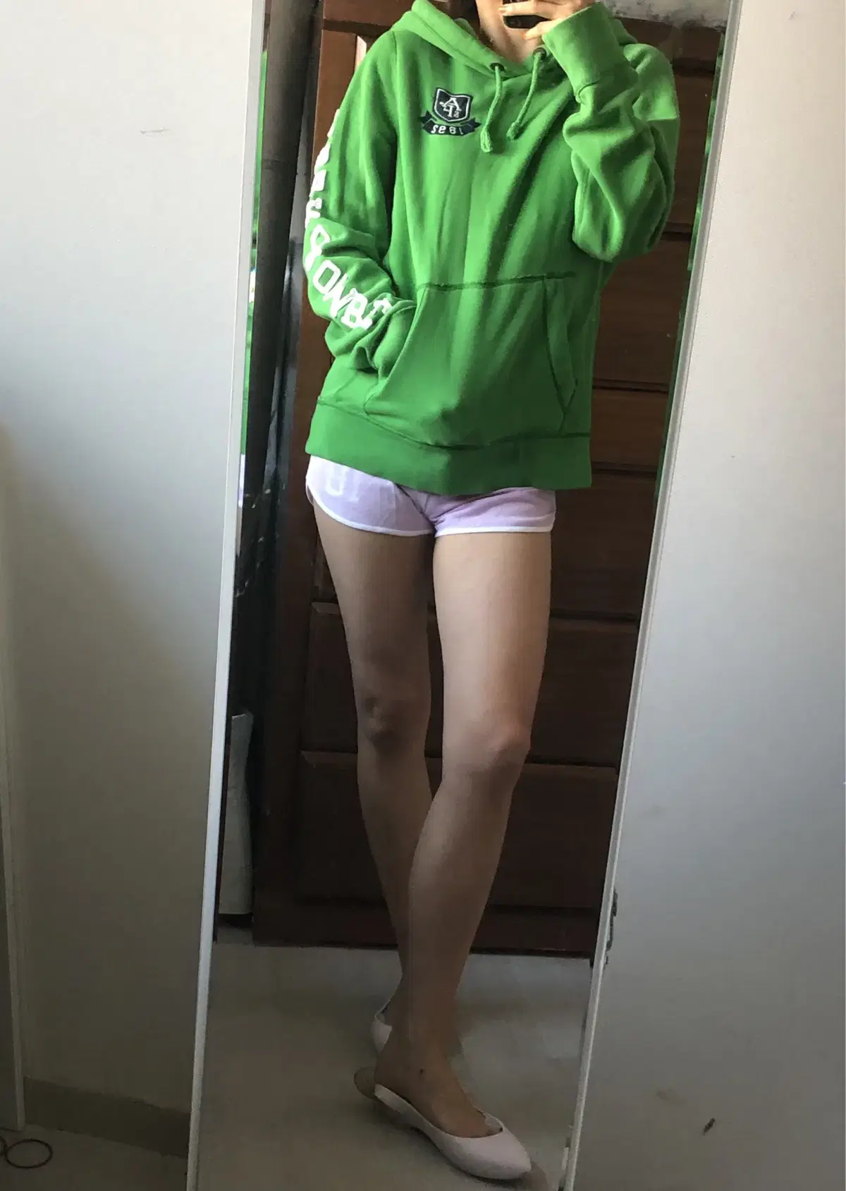 Abercrombie Medium light green sweat shi