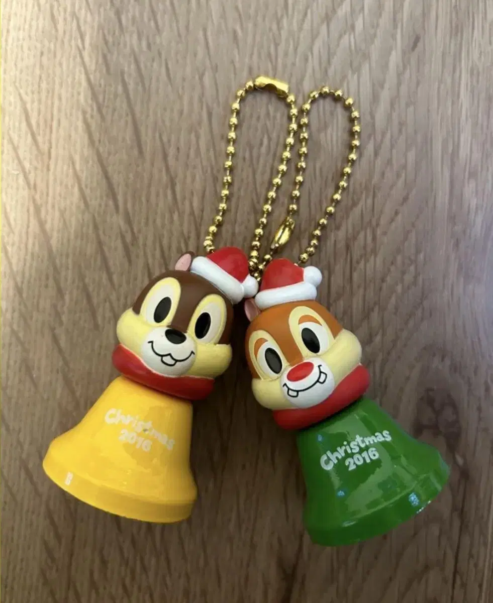 Disney Chip & Dale Christmas belle Set Keyring