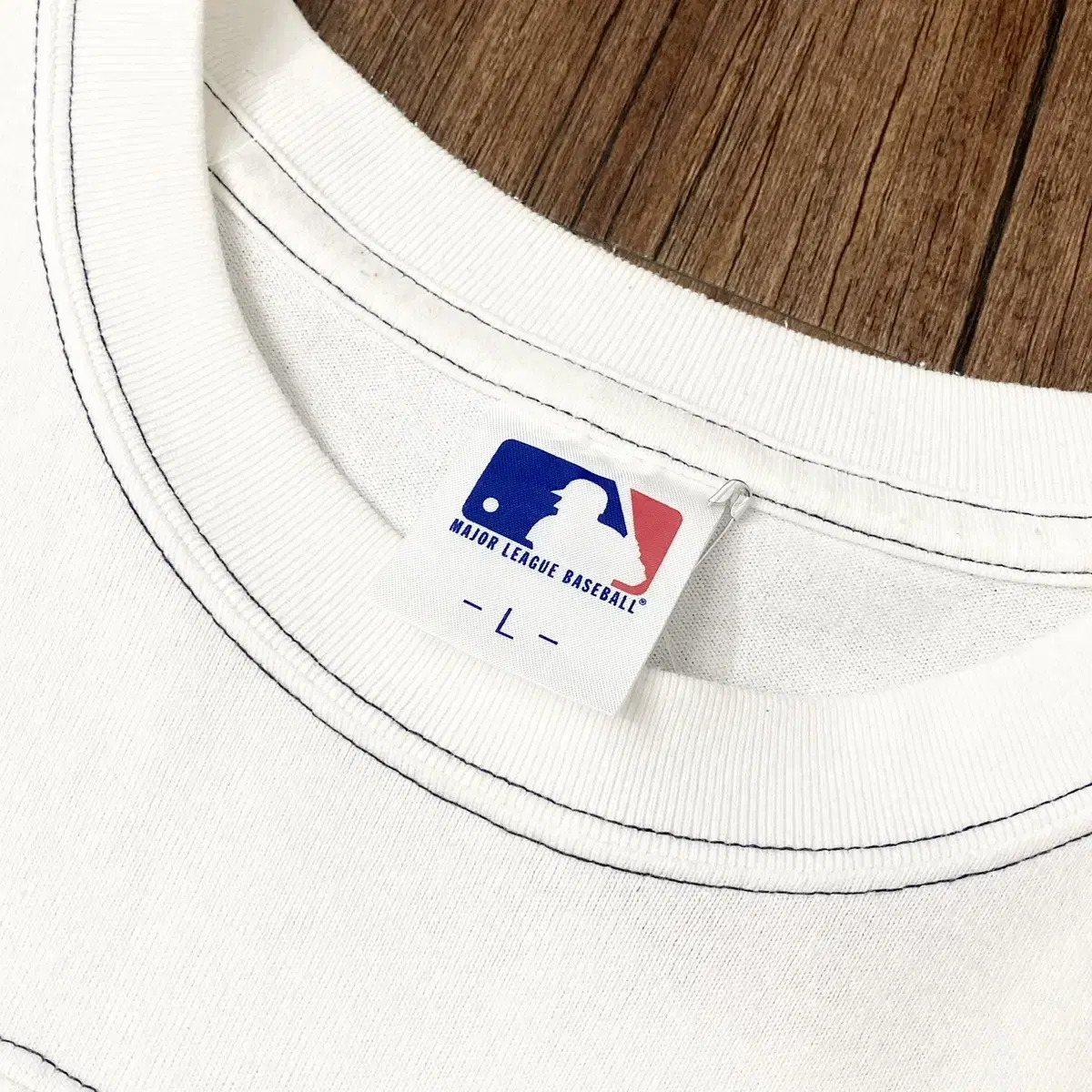 MLB X uniqlo 일본빈티지 뉴욕양키즈 스티치 반팔티