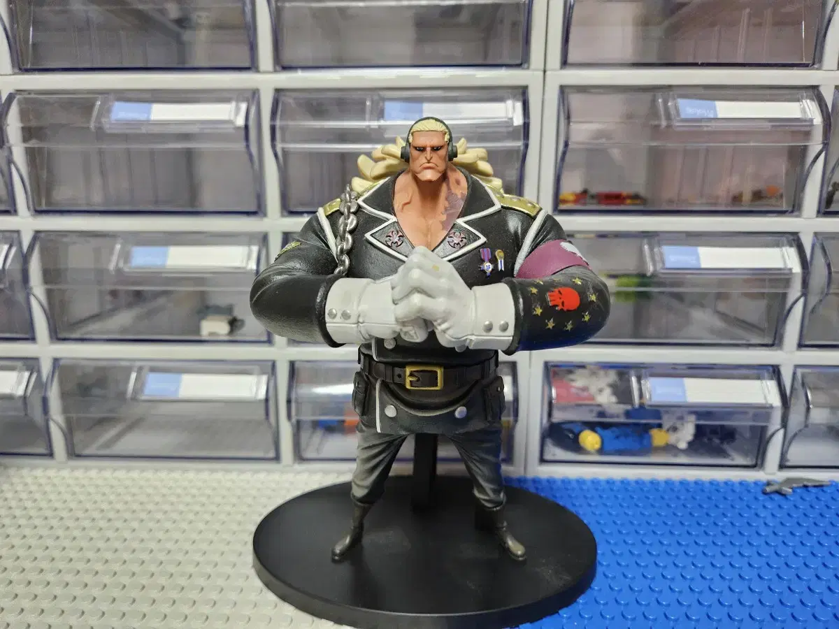 ONEPIECE Stampede Douglas Bullet Figure