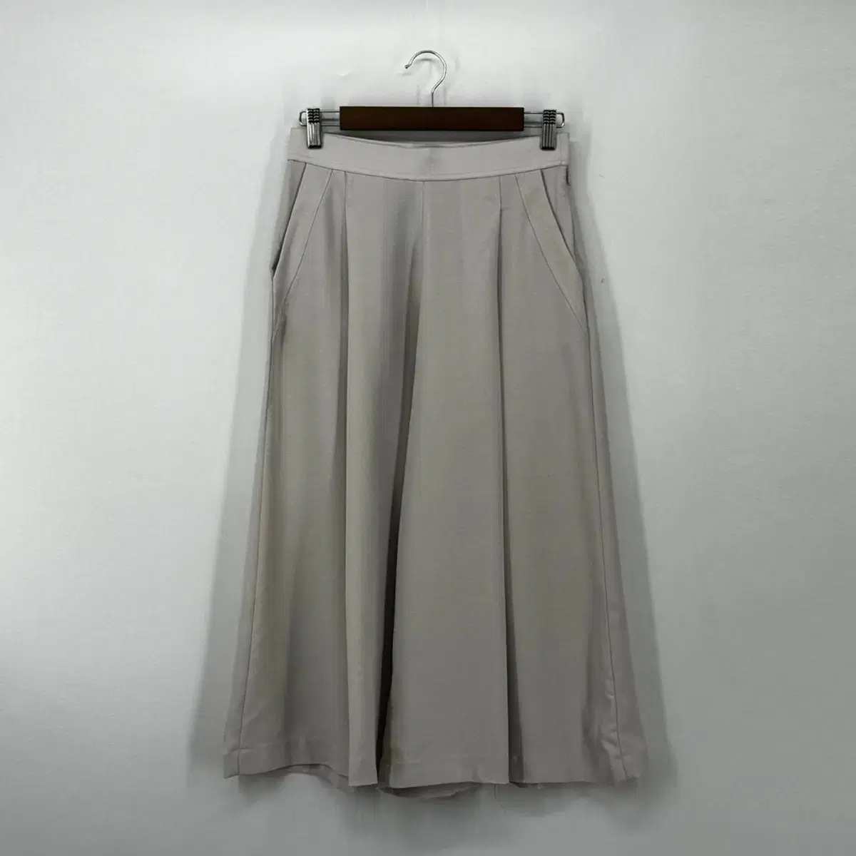 Banded Wide Leg Slacks Part 7 of 8 (66 size / GRAY)