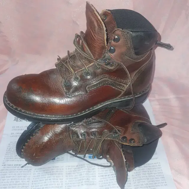 REDWING 레드윙 3526. 스틸토 안전 워커 6인치 US10사이즈.