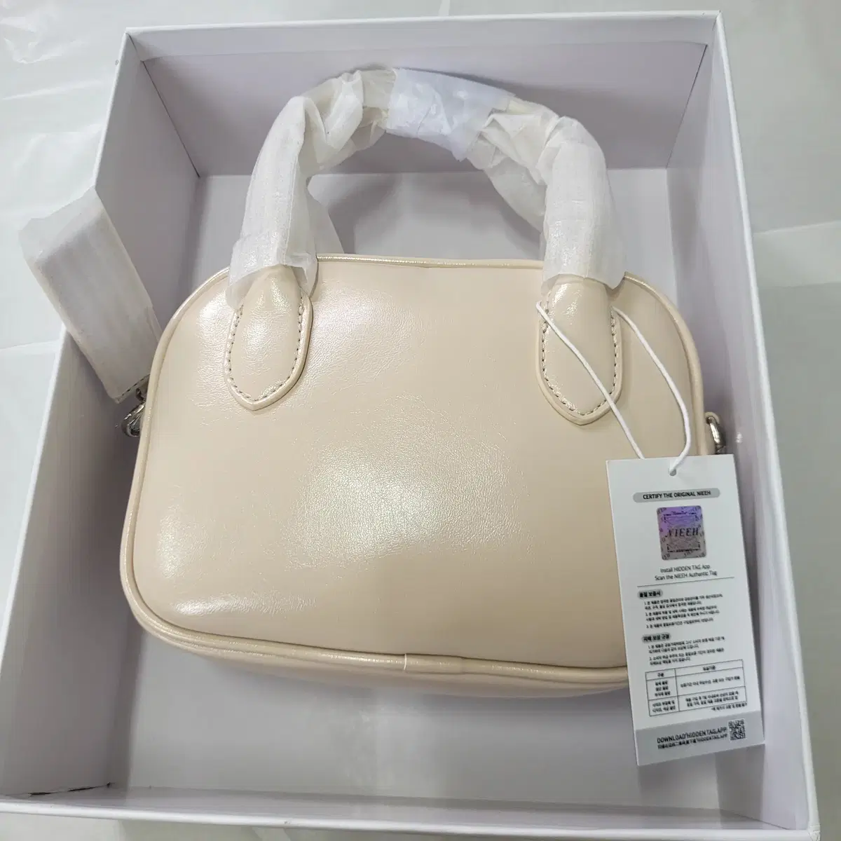 니히 가방_SQUARE BAG MINI_CREAM 판매(미개봉 새상품)