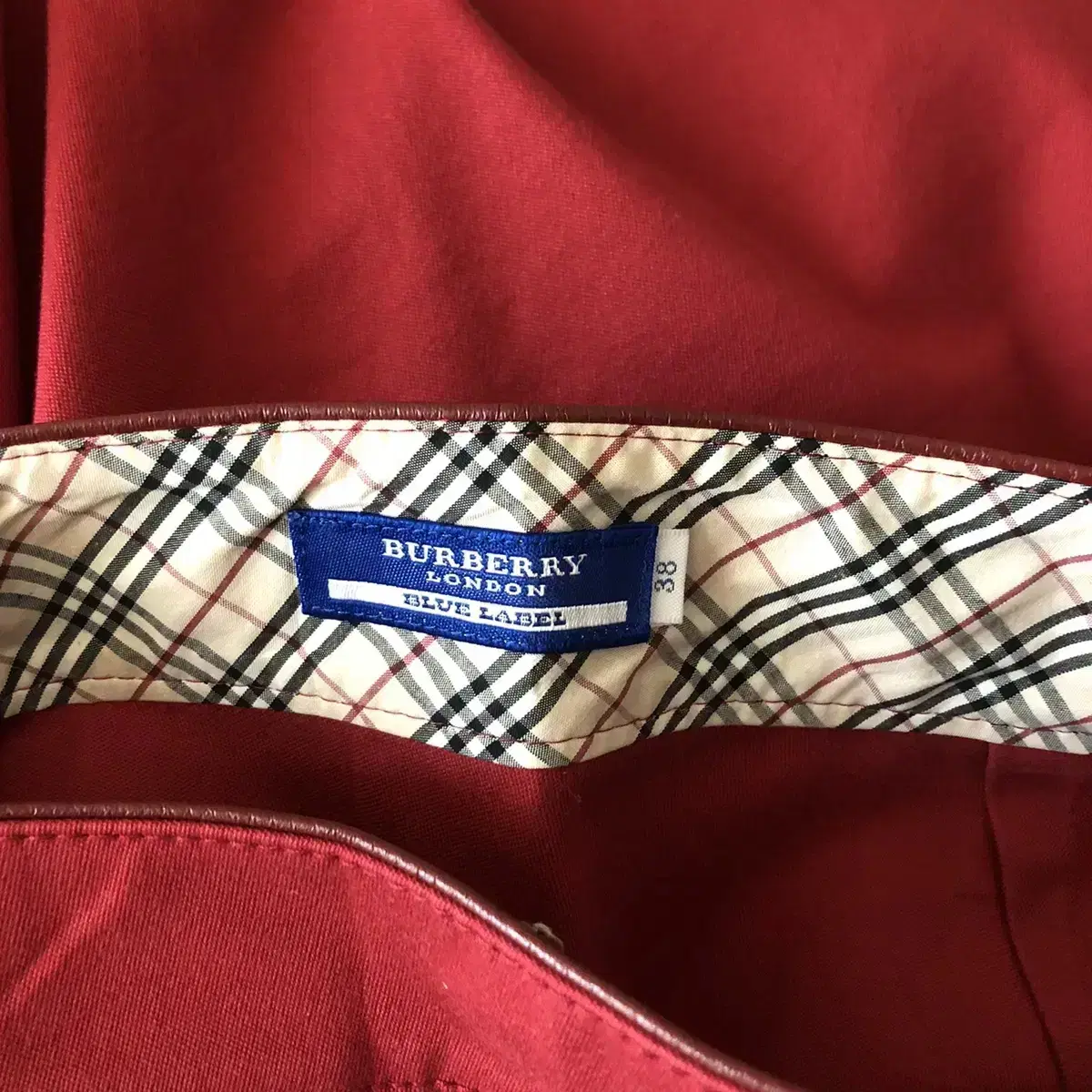 Vintage burberry london blue label red