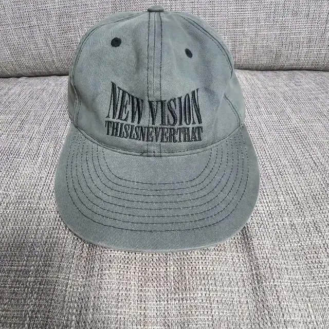 디스이즈네버댓 bleached new vision cap 모자