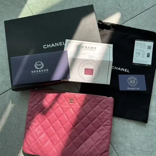 [M] Chanel 샤넬 여성 클래식 캐비어 금장 클러치백 미디움 핑크