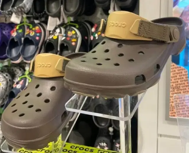 crocs 크록스 올터레인 로그 샌들 230mm