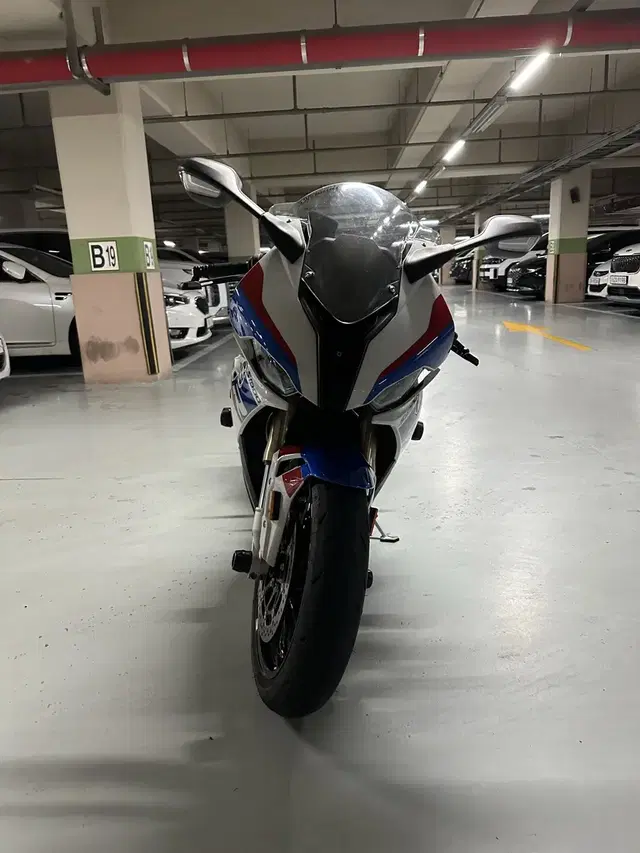 21년식 s1000rr Mpkg 가져가세요