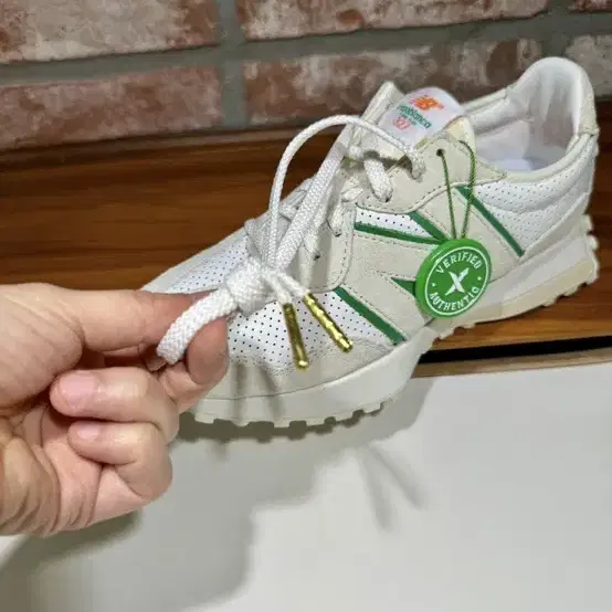 뉴발란스 X 카사블랑카 327 Idealist Off White Gree