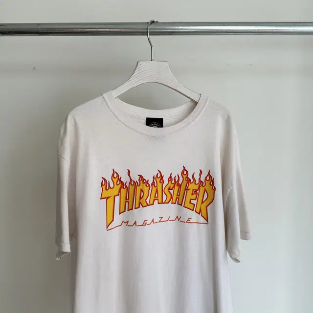 트레셔 thrasher 로고 반팔 티셔츠