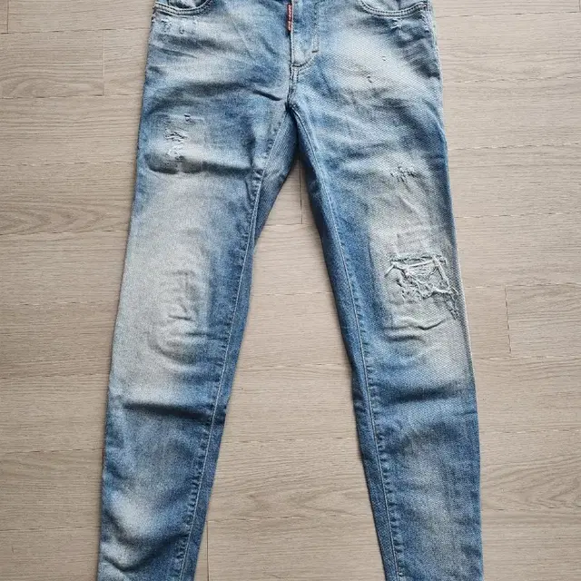 정품 디스퀘어드2 Destroyed Patchwork Jean-eu38