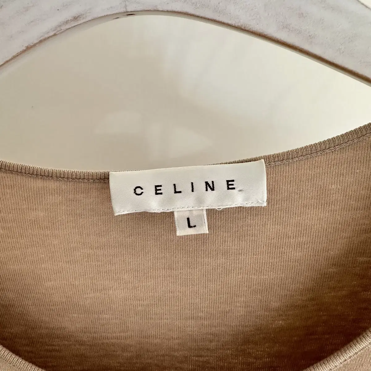 셀린느 celine 마카담 로고 반팔 티셔츠