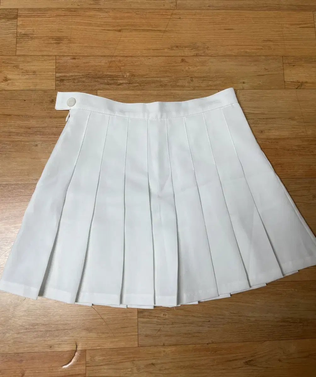 White tennis skirt