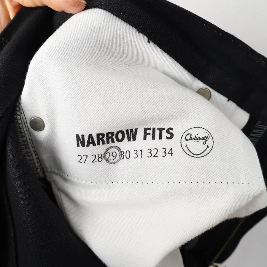 30/오디너리핏츠 5포켓 NARROW FITS 셀비지데님