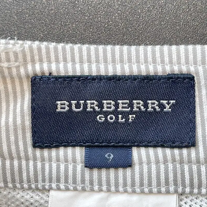 BURBERRY 하프 팬츠 28 HS01152