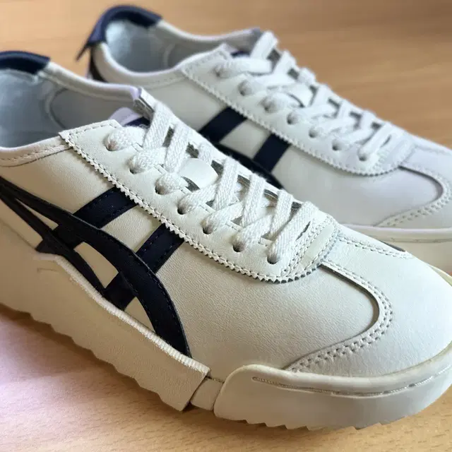 ONITSUKA TIGER D TRANINER MX