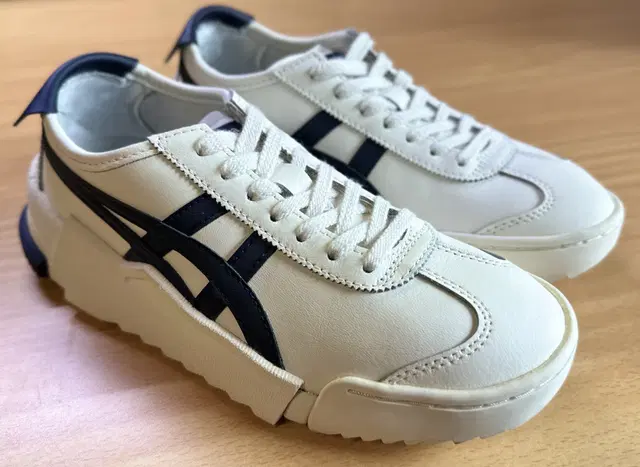 ONITSUKA TIGER D TRANINER MX