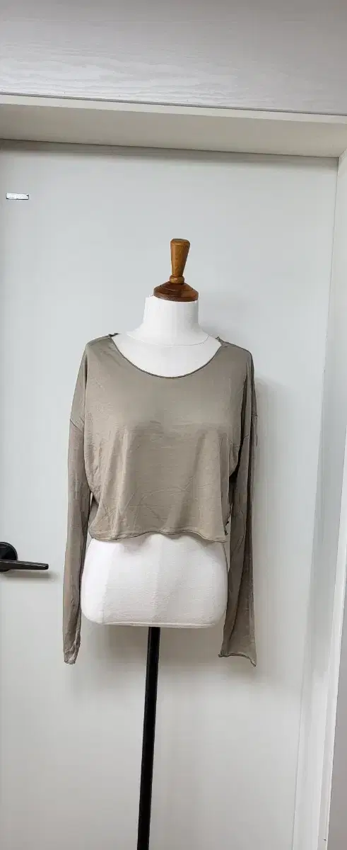 Cropped Loose Fit Silk Cotton Wide Sleeve Light Khaki Long Sleeve