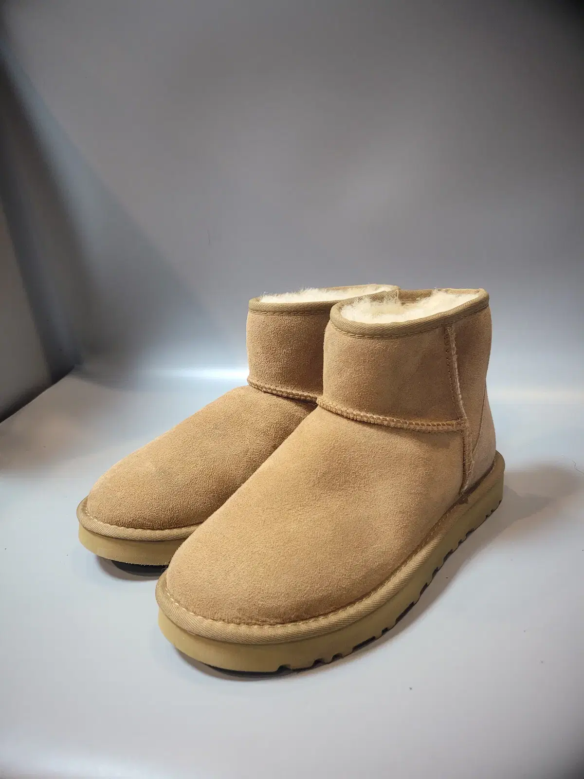 어그 UGG 베이지 부츠 260 사이즈