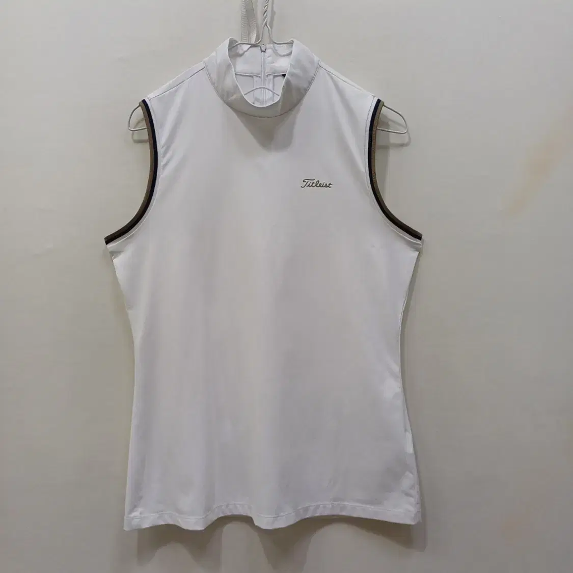 Titleist Golf Women's L Sleeveless Nash Tee White Great Love Bonbonbon