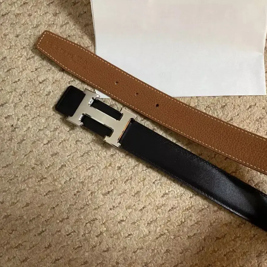 에르메스 90cm Tan and Black Silver H Buckle