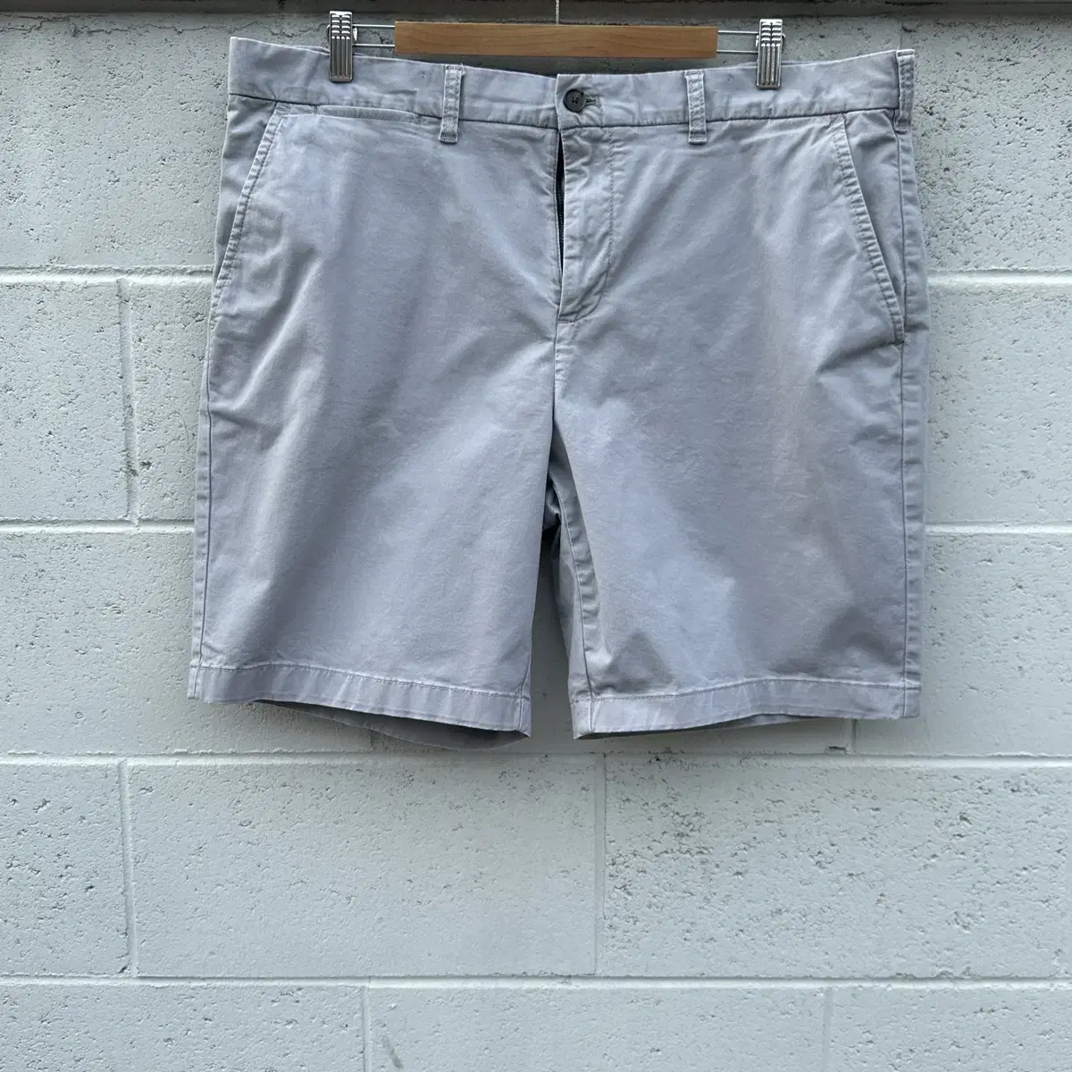 [38] Tommy Hilfiger gray vahn