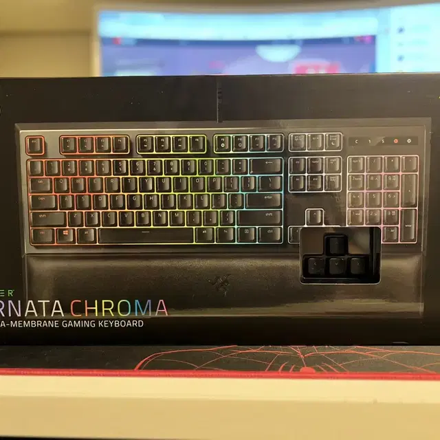 Razer Ornata Chroma 게이밍 키보드