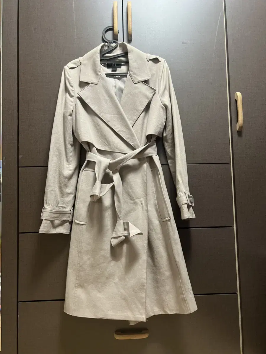 Available for communication S l Department store trench coat