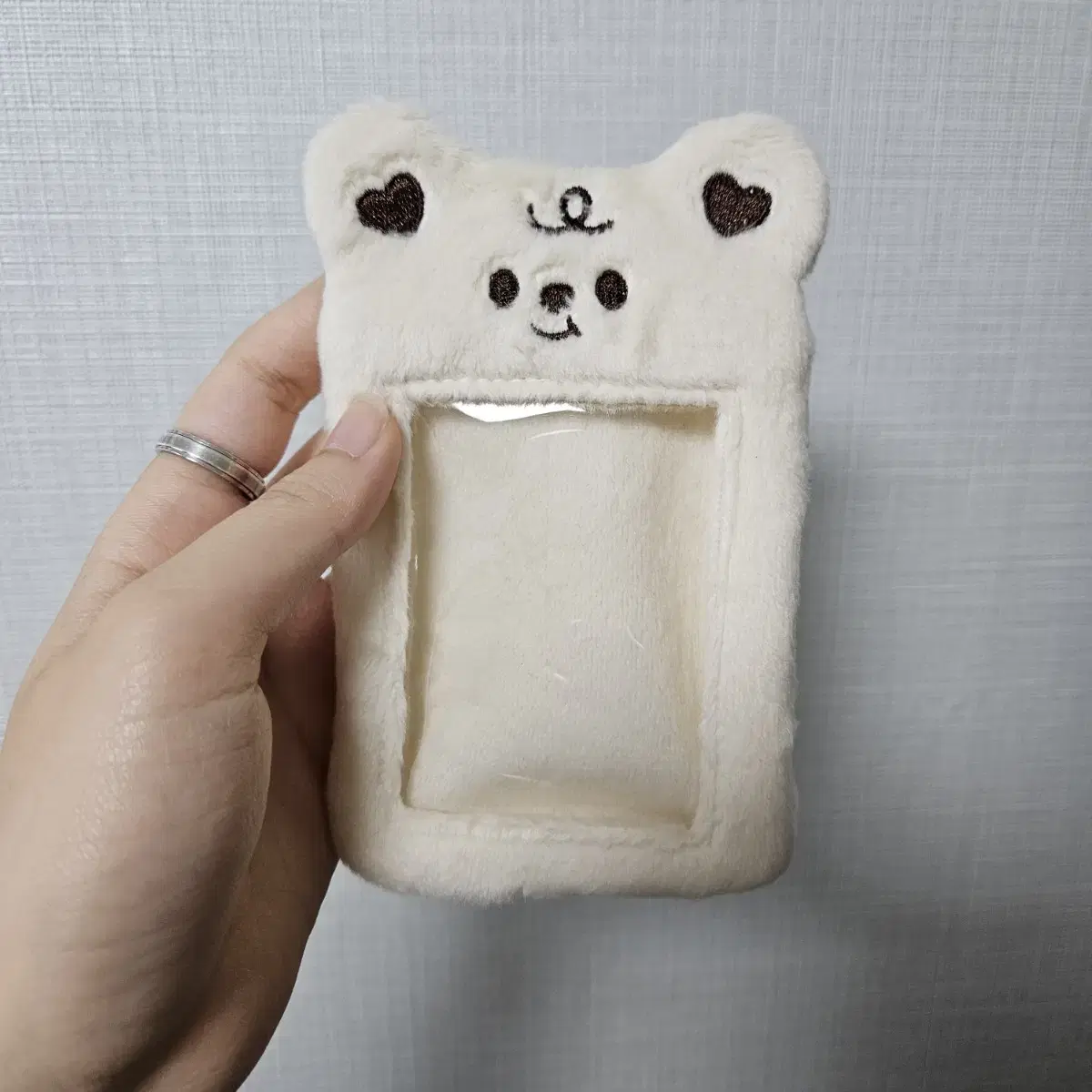 Hairy photocard holder