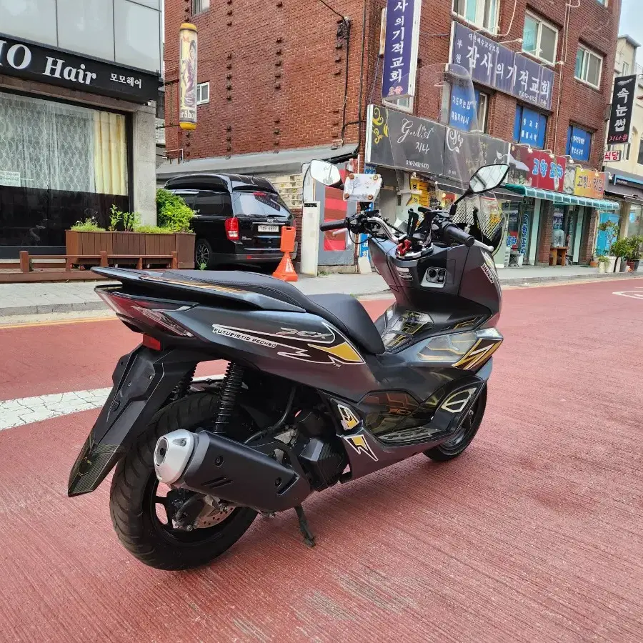 1만km대 데칼튜닝된 22년식 pcx125 ABS모델