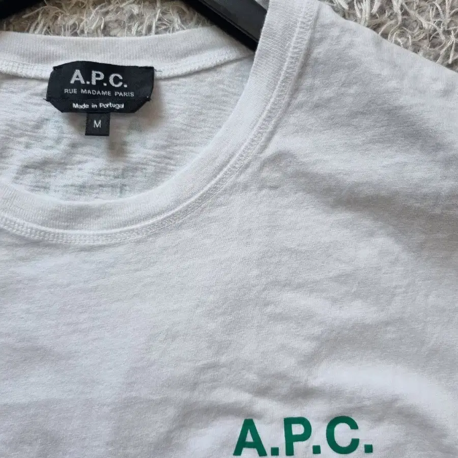 A.P.C. 아페쎄 반팔 티셔츠