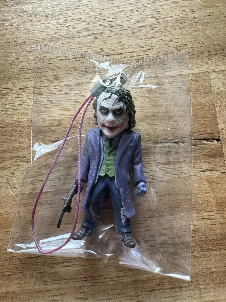 다크나이트 조커 키링 (Joker figure strap)