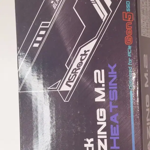 애즈락 z790 메인보드용 m.2 ssd 방열판. 미사용제품입니다