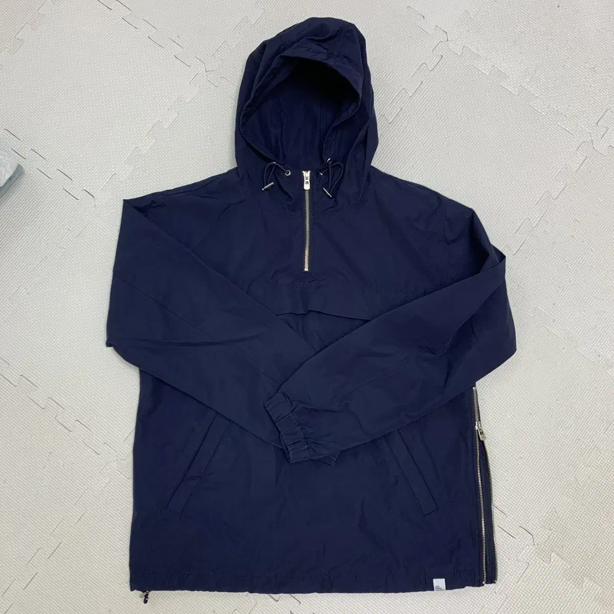 Lifelike anoraks