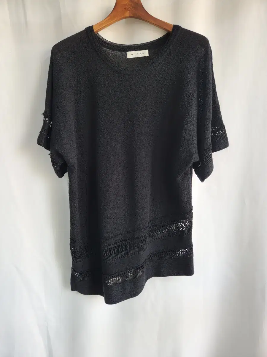 [Misha] Black knit short sleeve round lace