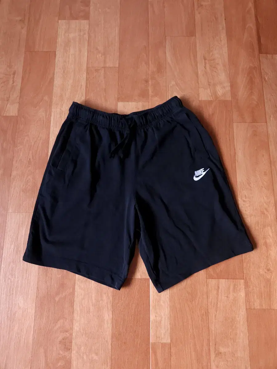 Nike Club Short Vahn (M-80)