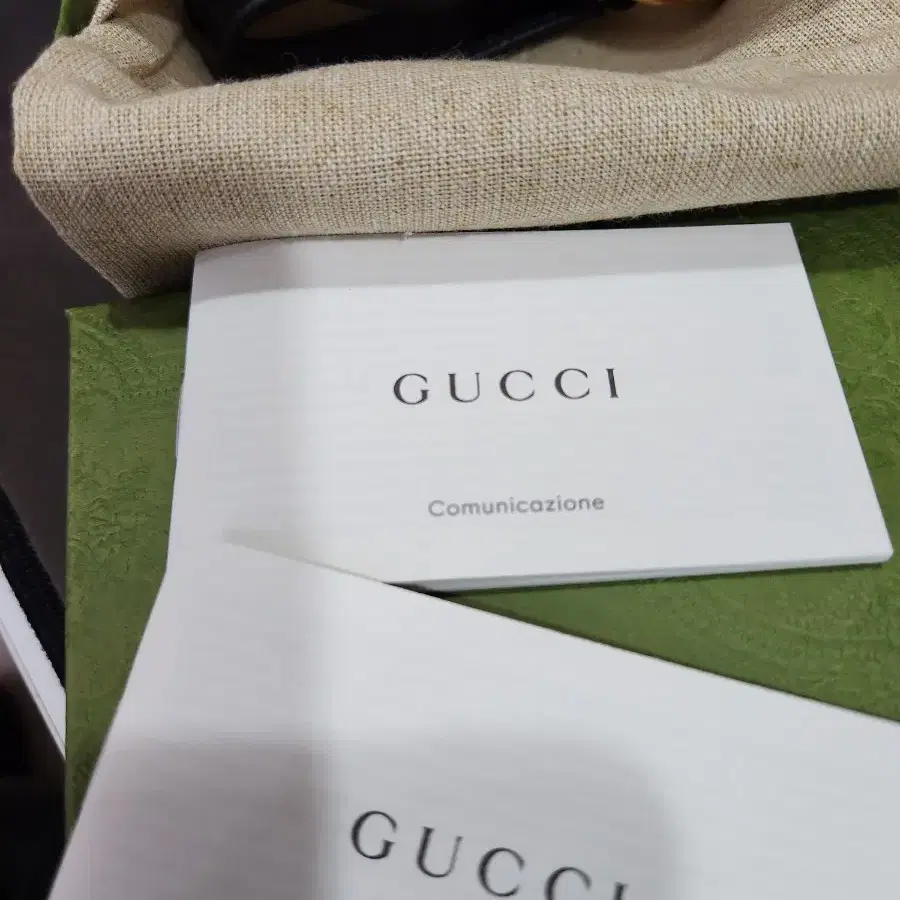 GUCCI 컷아웃 인터로킹 G키체인